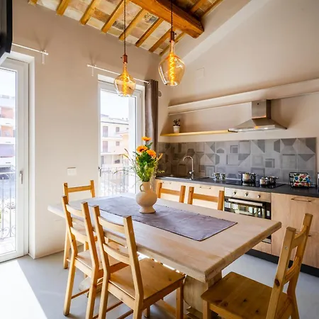 Loft Di Design Wi-fi E Clima 公寓