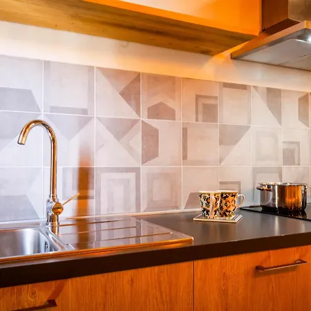 Loft Di Design Wi-fi E Clima 公寓
