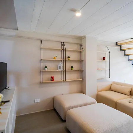Loft Di Design Wi-fi E Clima 公寓